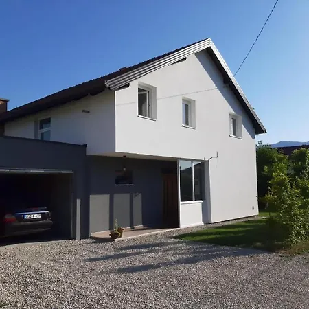 Kuca Villa