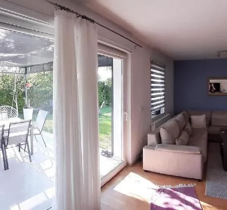 Kuca Villa *